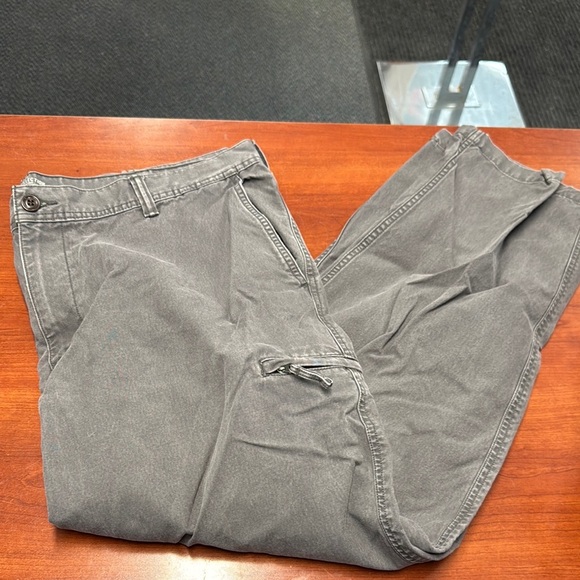 Dockers crossover cargo 42x32 // 041115 - Picture 1 of 3
